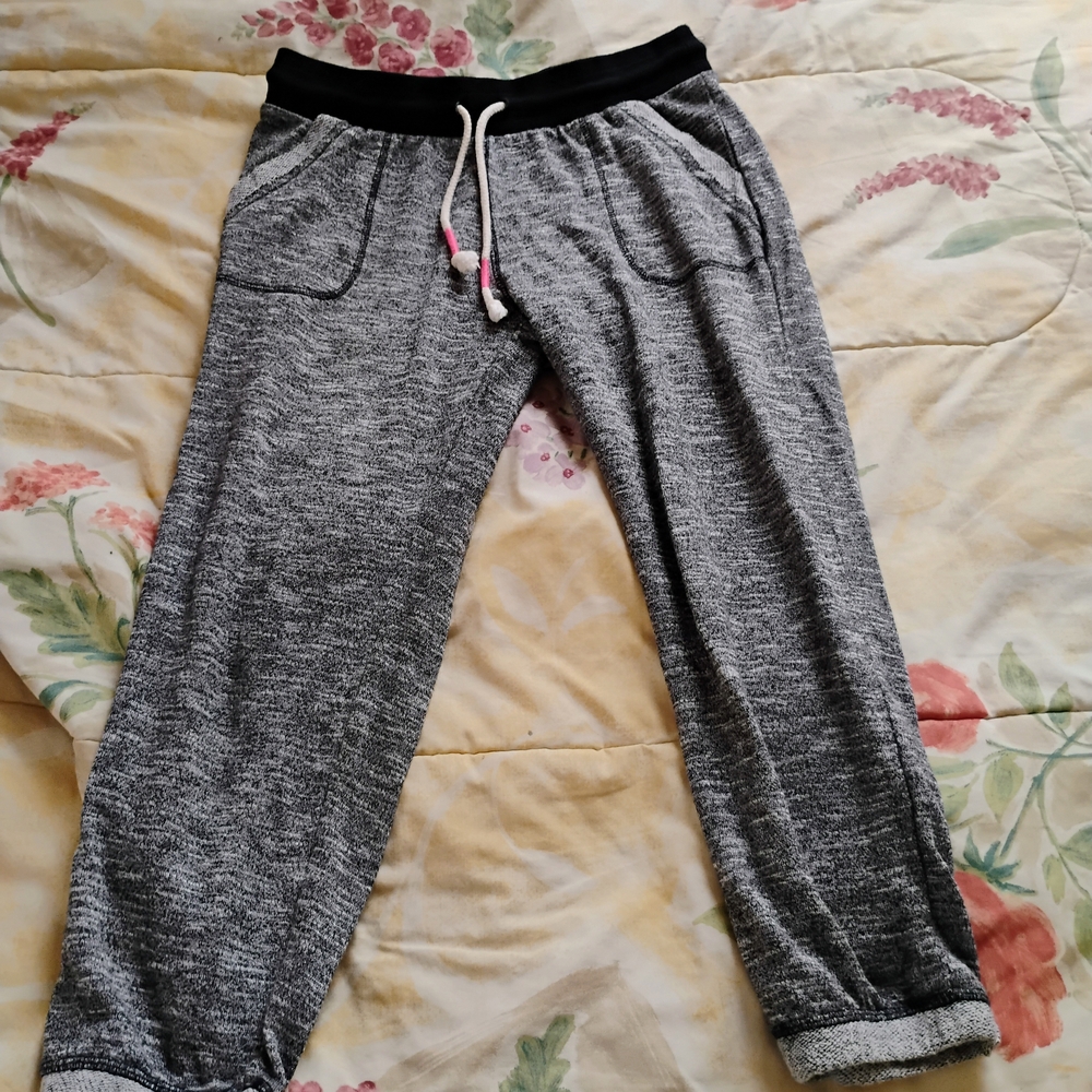 No Boundaries Gray Capris with Black Waistband